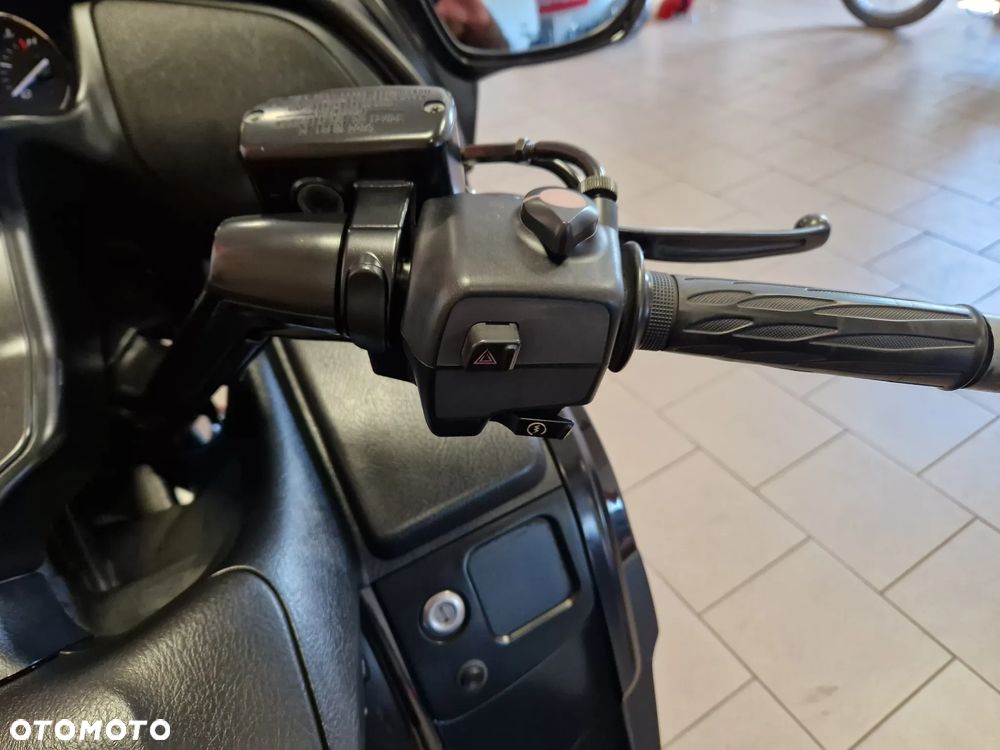 Honda GL - 33