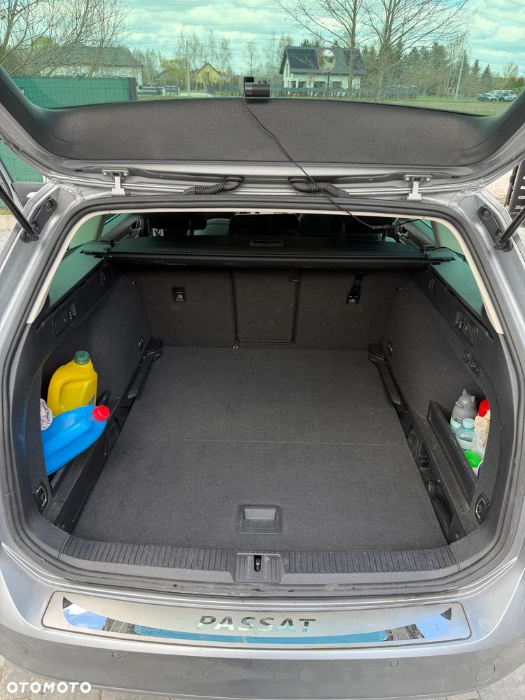 Volkswagen Passat 2.0 TDI SCR DSG Comfortline - 7