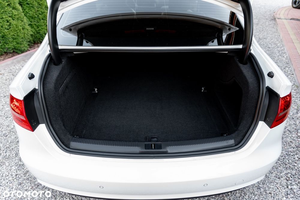 Audi A4 Limousine 2.0 TFSI quattro S tronic S line Sportpaket (plus) - 21