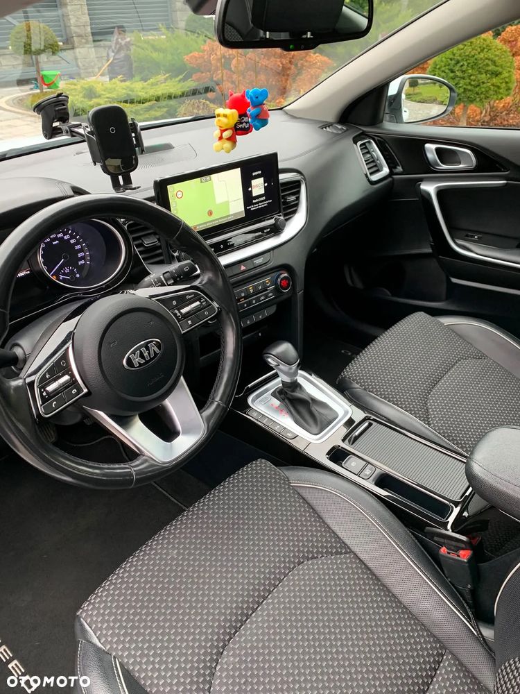 Kia Ceed 1.6 GDI PHEV Business Line DCT - 12