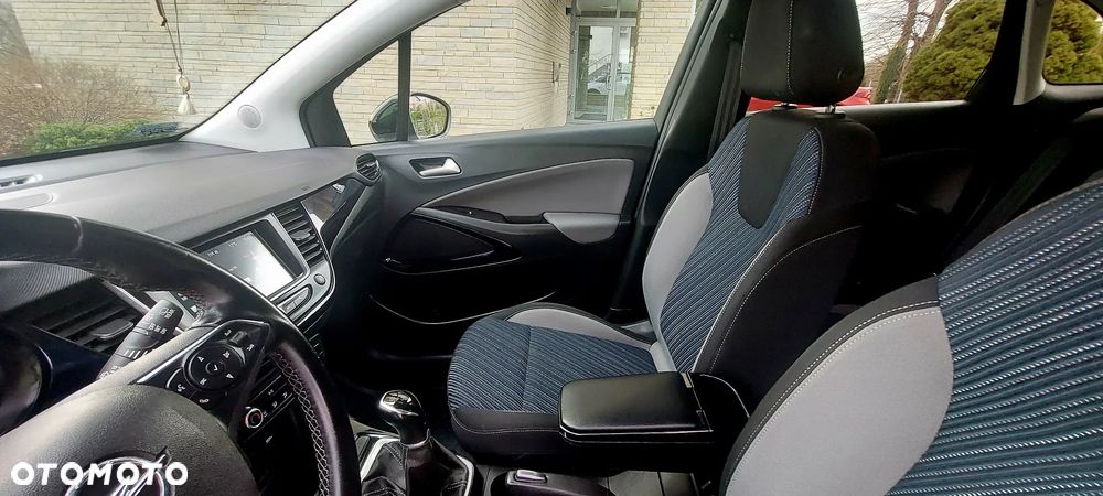 Opel Crossland X 1.2 120 Lat - 16