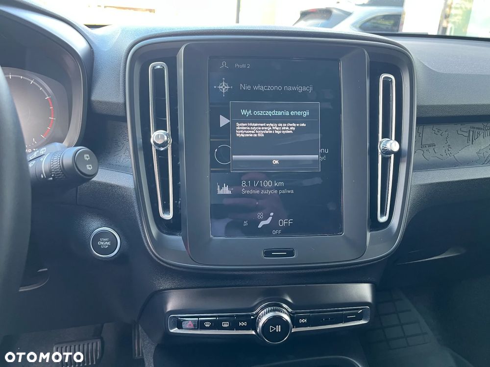 Volvo XC 40 T2 Essential - 11
