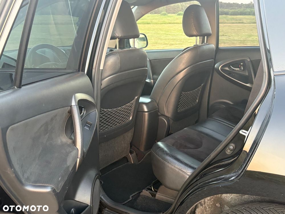 Toyota RAV4 2.0 VVT-i 2010 - 16