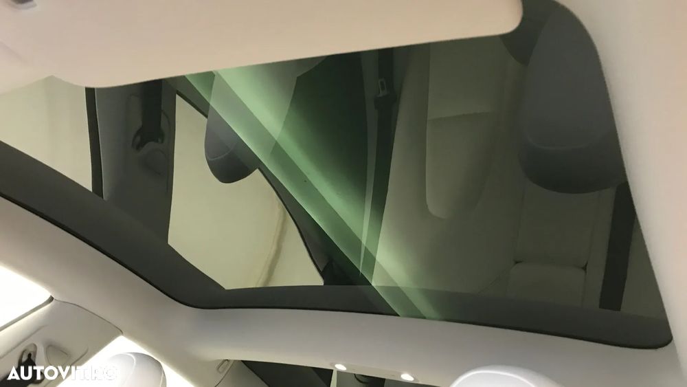 Tesla Model 3 AWD Long Range - 12
