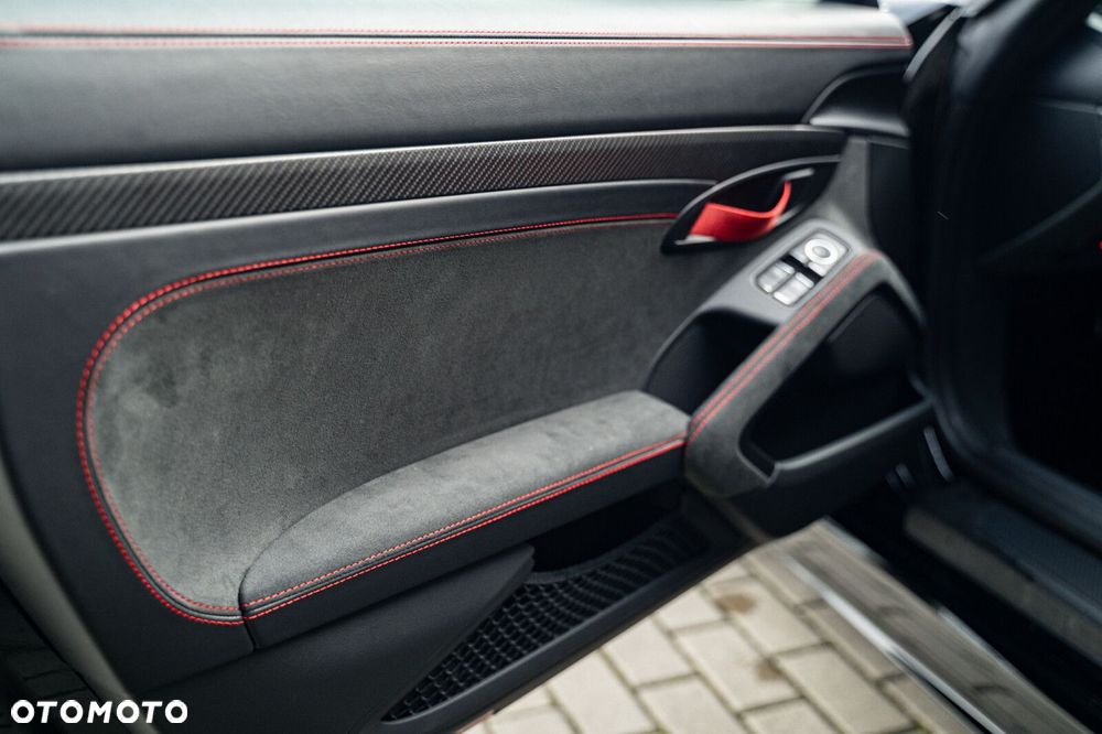 Porsche 718 Spyder - 15