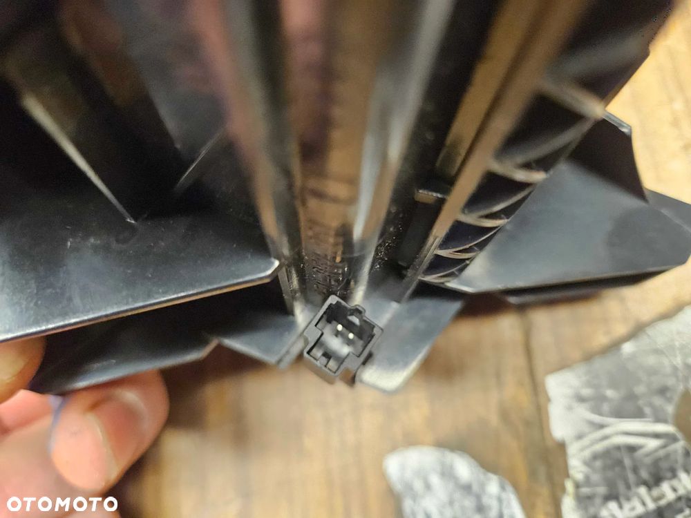 Popielniczka 2 DIN 8E0857951J 03S Klapka Wklad Carbon Srebrna Rybia Luska Audi A4 B6 B7 - 24