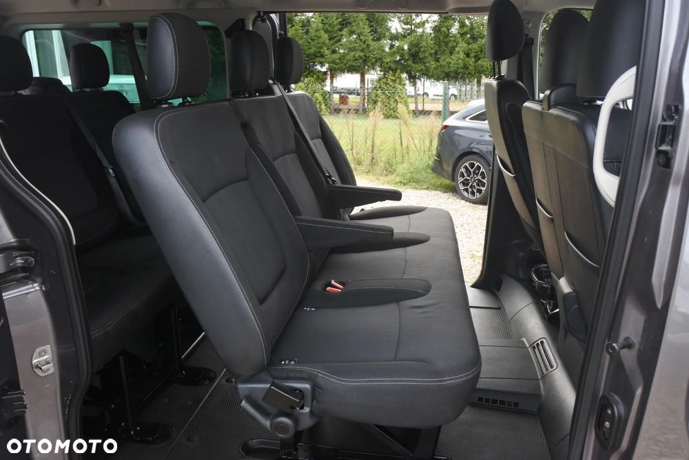 Renault Trafic Grand 2.0 dCi - 8