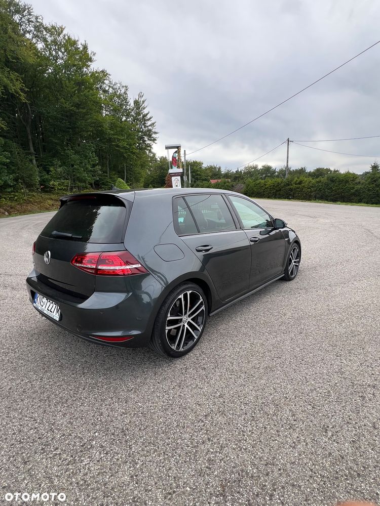 Volkswagen Golf - 7