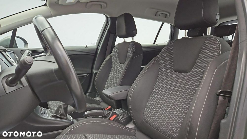 Opel Astra 1.6 CDTI Enjoy - 11