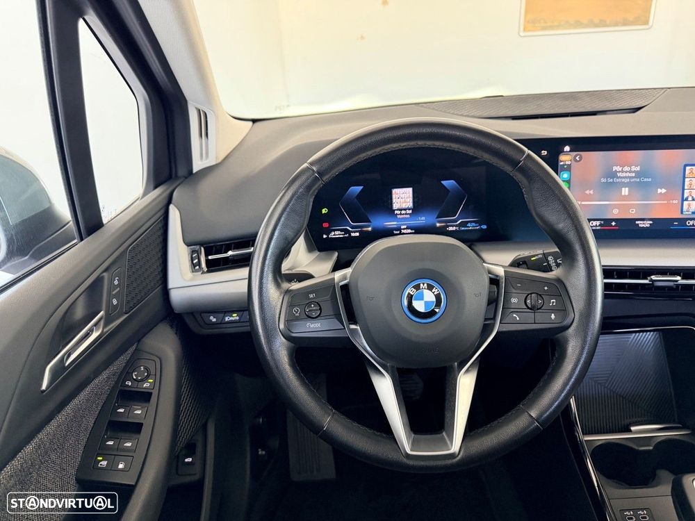 BMW 225xe Active Tourer e xDrive Edição Optimized - 17
