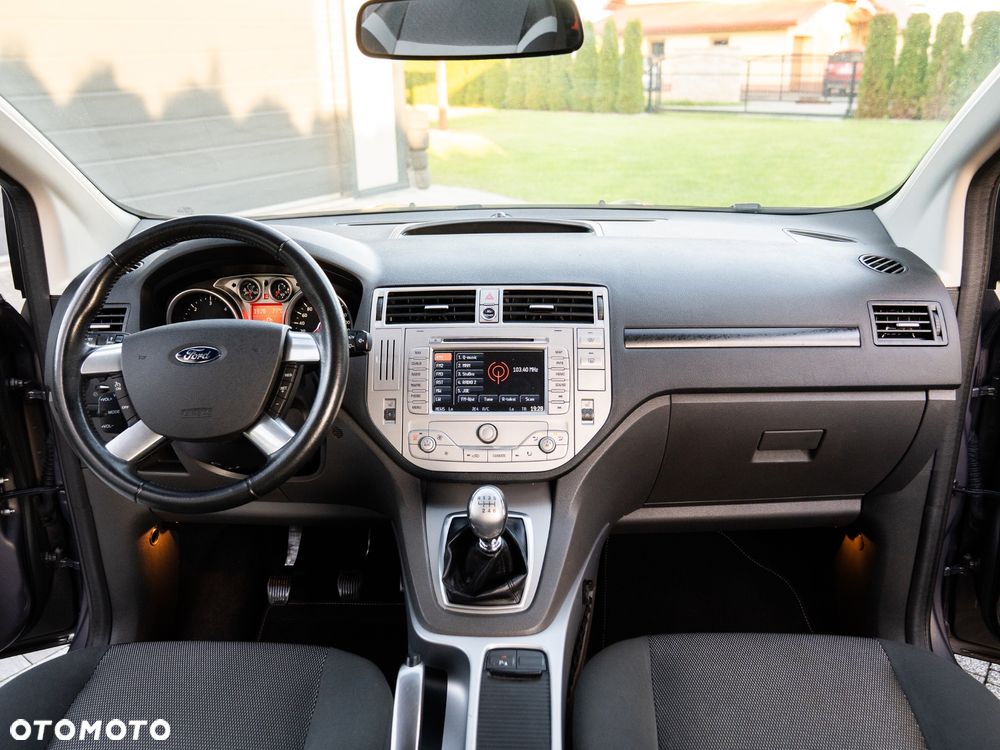 Ford Kuga 2.0 TDCi 2x4 Trend - 30
