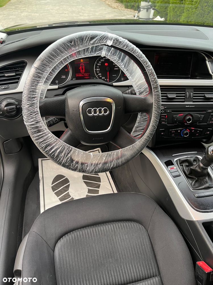 Audi A4 Limousine - 21