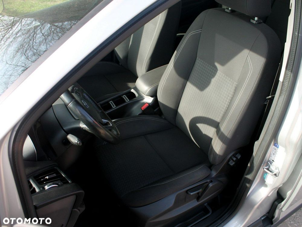 Ford Grand C-MAX - 28