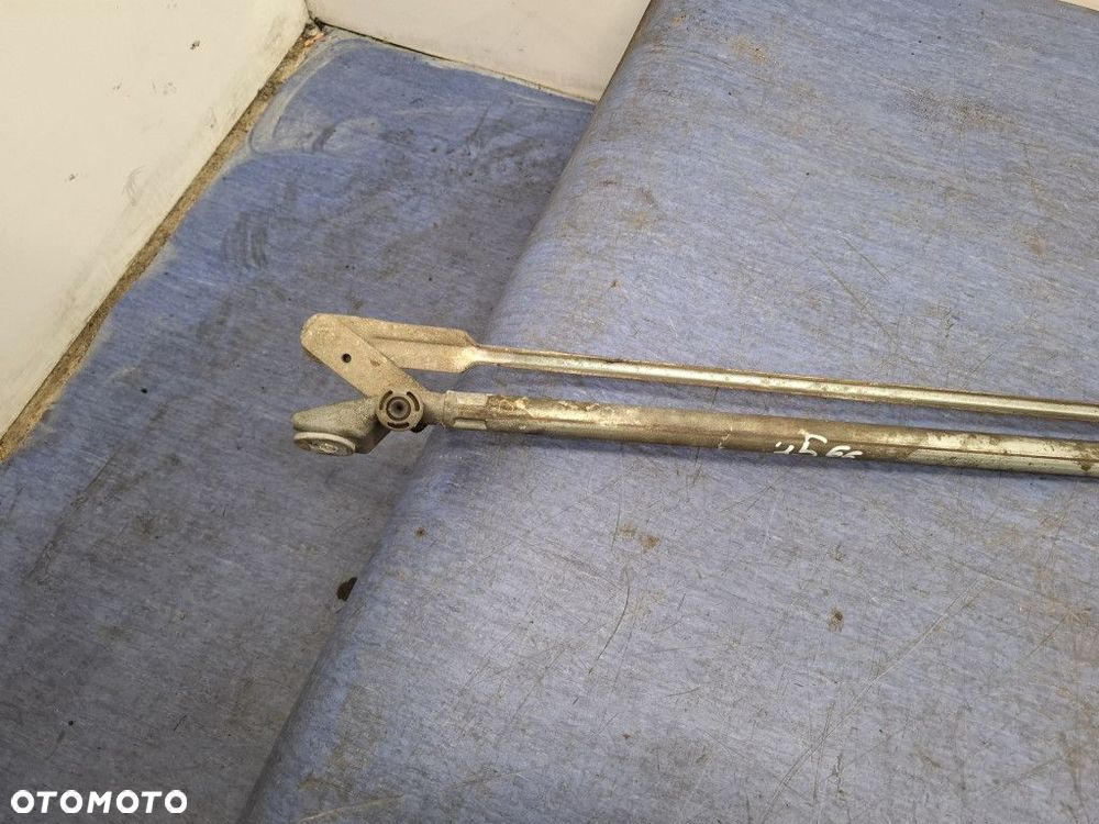 PEUGEOT 307 2.0 HDI MECHANIZM SILNICZEK WYCIERACZEK PRZÓD 404.638 - 9