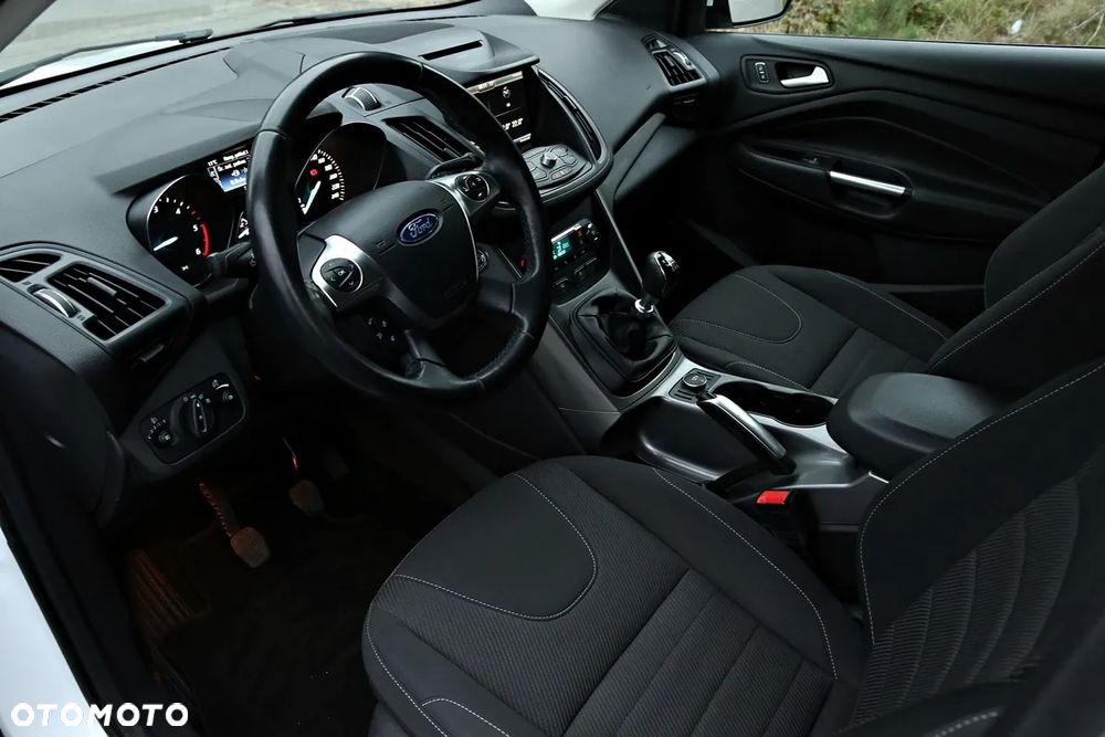 Ford Kuga 2.0 TDCi 2x4 Titanium - 7