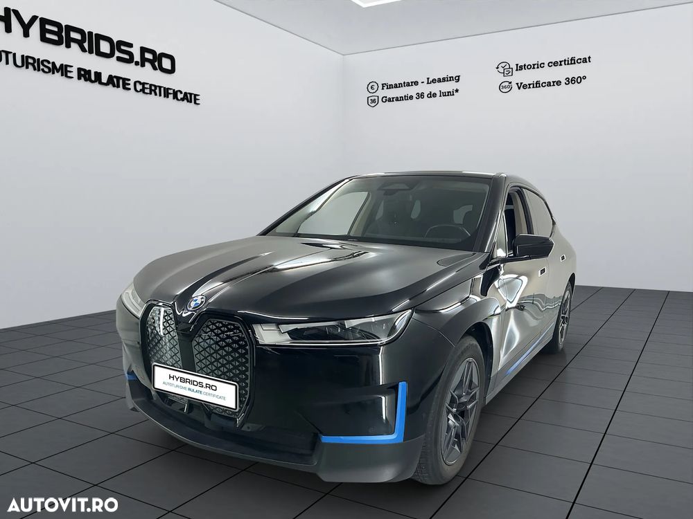 BMW iX xDrive40 - 1