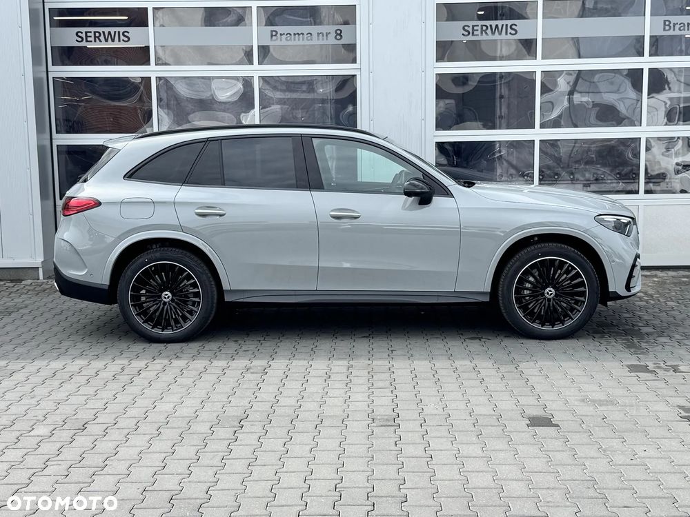 Mercedes-Benz GLC 300 e 4-Matic AMG Line - 6