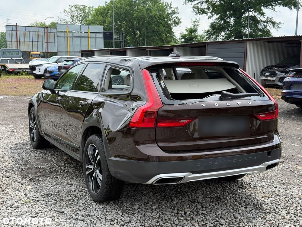 Volvo V90 Cross Country D5 AWD - 5
