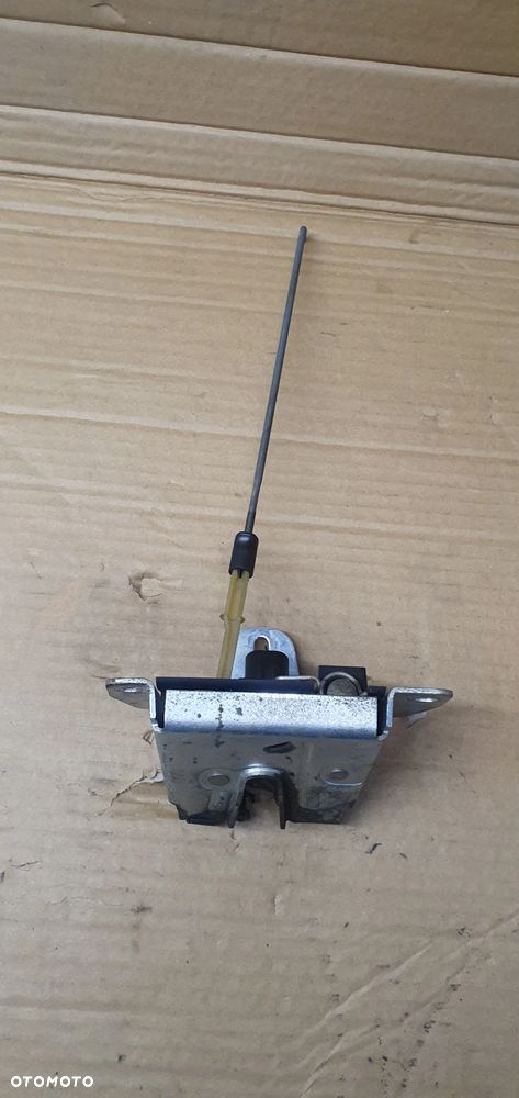 Zamek klapy bagażnika Mercedes ML W163 A1637400235 - 2