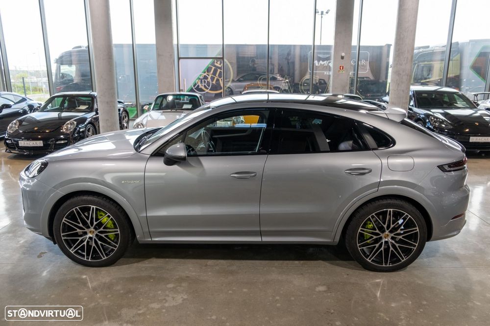 Porsche Cayenne Coupé E-Hybrid - 6