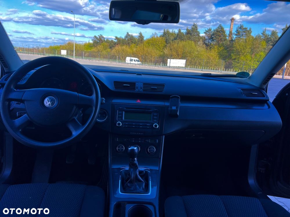 Volkswagen Passat 1.9 TDI Comfortline - 16