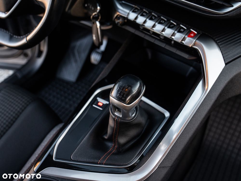 Peugeot 3008 BlueHDi 130 Stop & Start Allure - 29