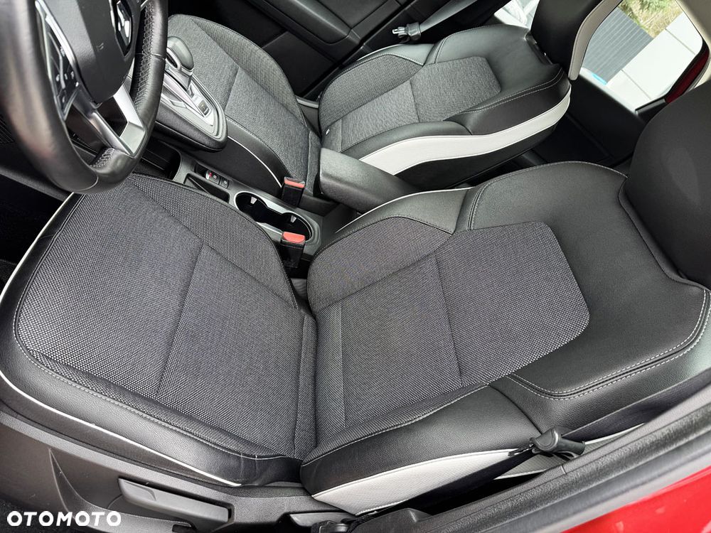 Renault Captur 1.6 E-TECH Plug-In Intens - 19