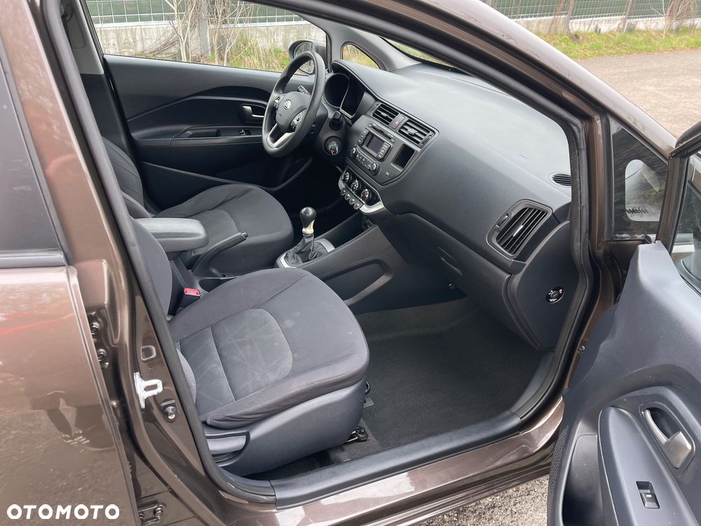 Kia Rio 1.2 Dream Team Edition - 9