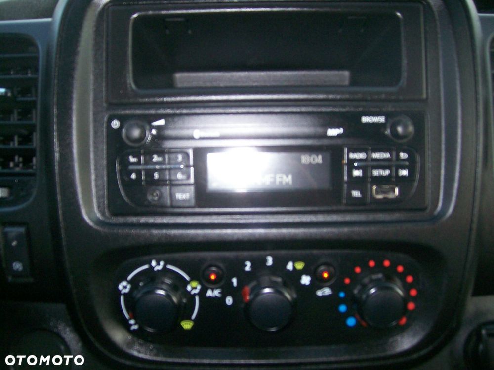 Renault Trafic - 9