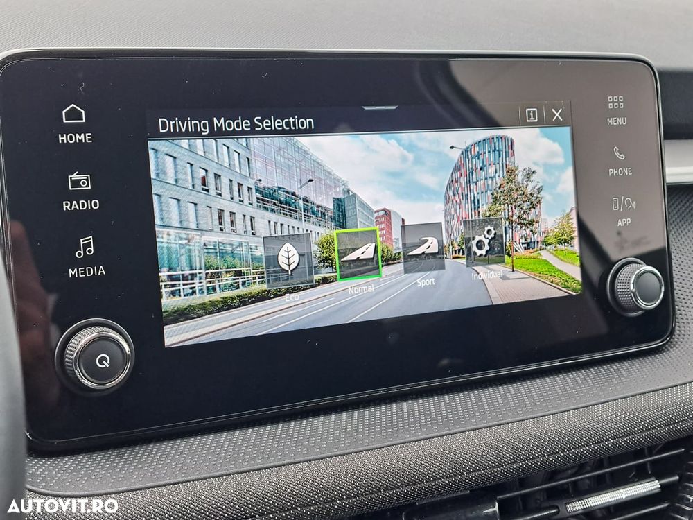 Skoda Fabia 1.0 TSI 95 CP Selection - 24