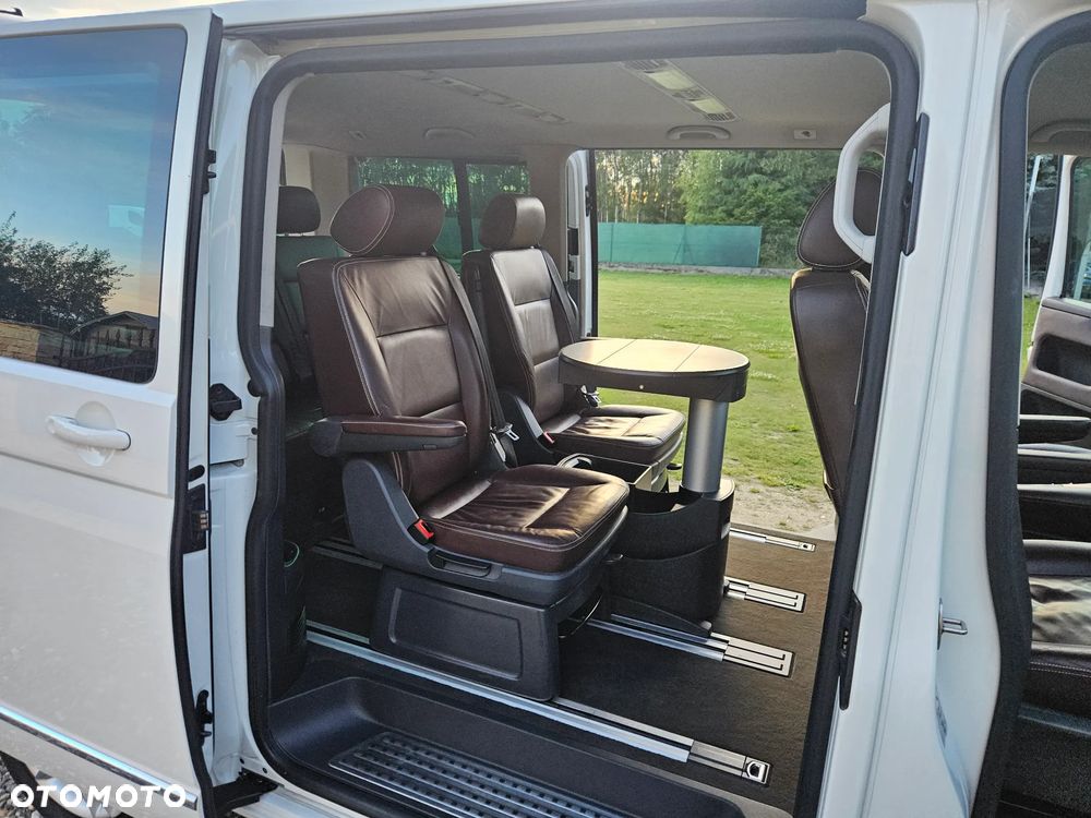 Volkswagen Multivan - 26