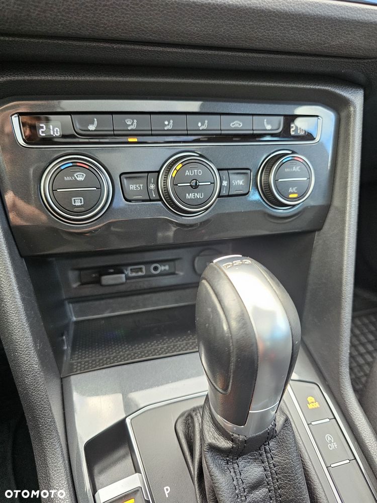 Volkswagen Tiguan - 14