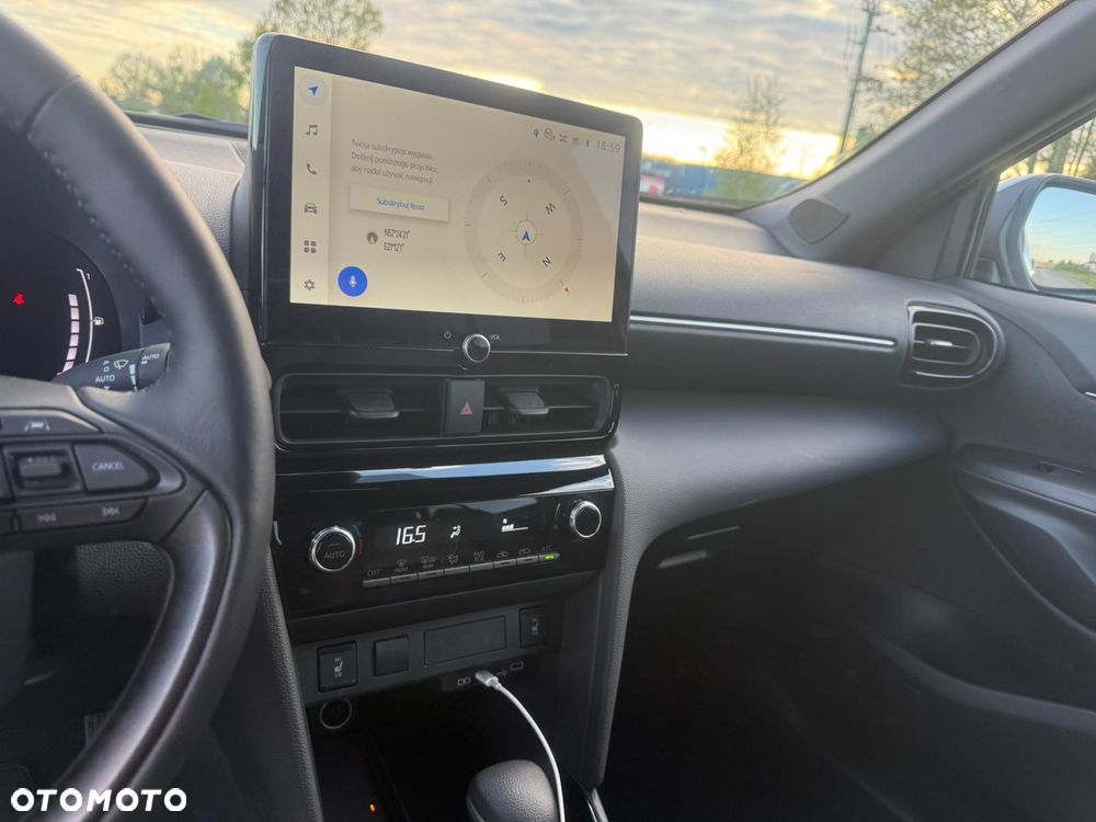 Toyota Yaris Hybrid 1.5 Premiere Edition - 17