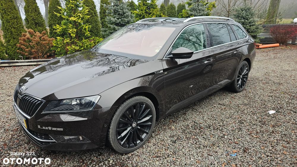 Skoda Superb 2.0 TDI DSG Premium Edition - 2