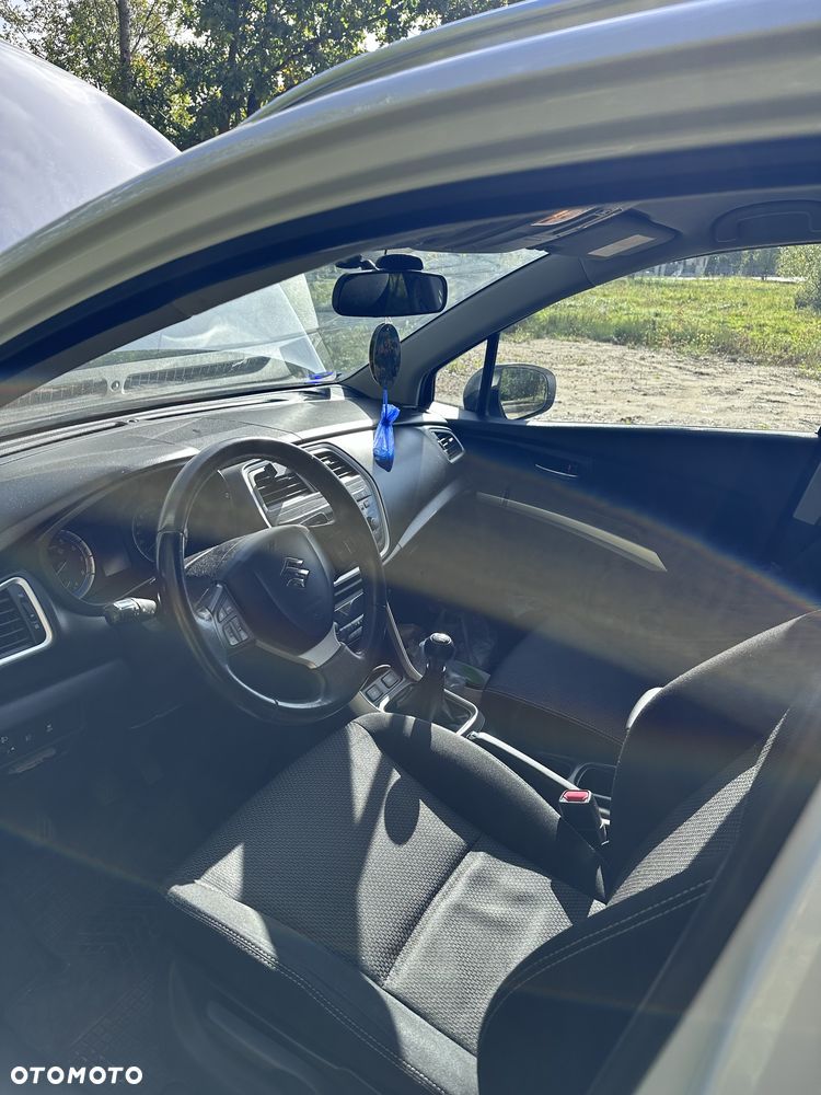 Suzuki SX4 S-Cross - 4