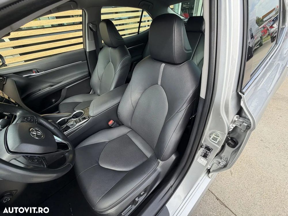 Toyota Camry 2.5 Dynamic - 16