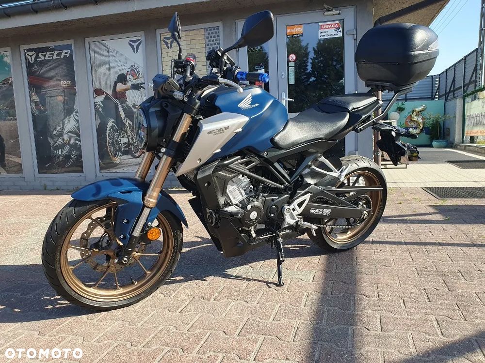 Honda CB - 2