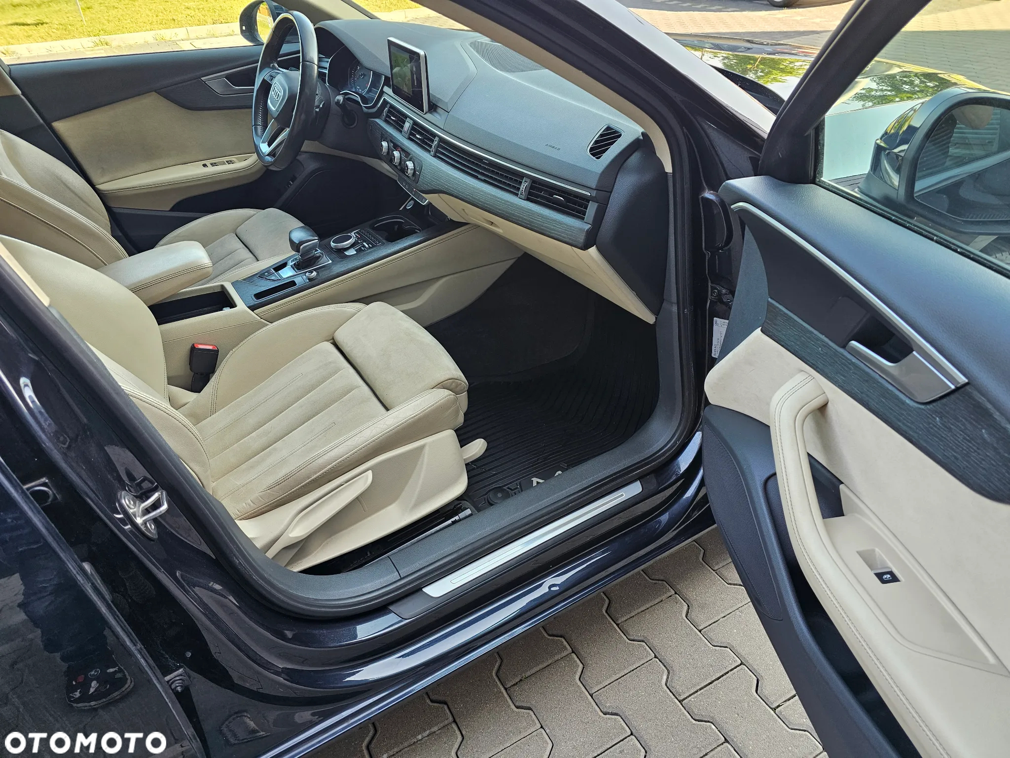 Audi A4 2.0 TDI S tronic - 13