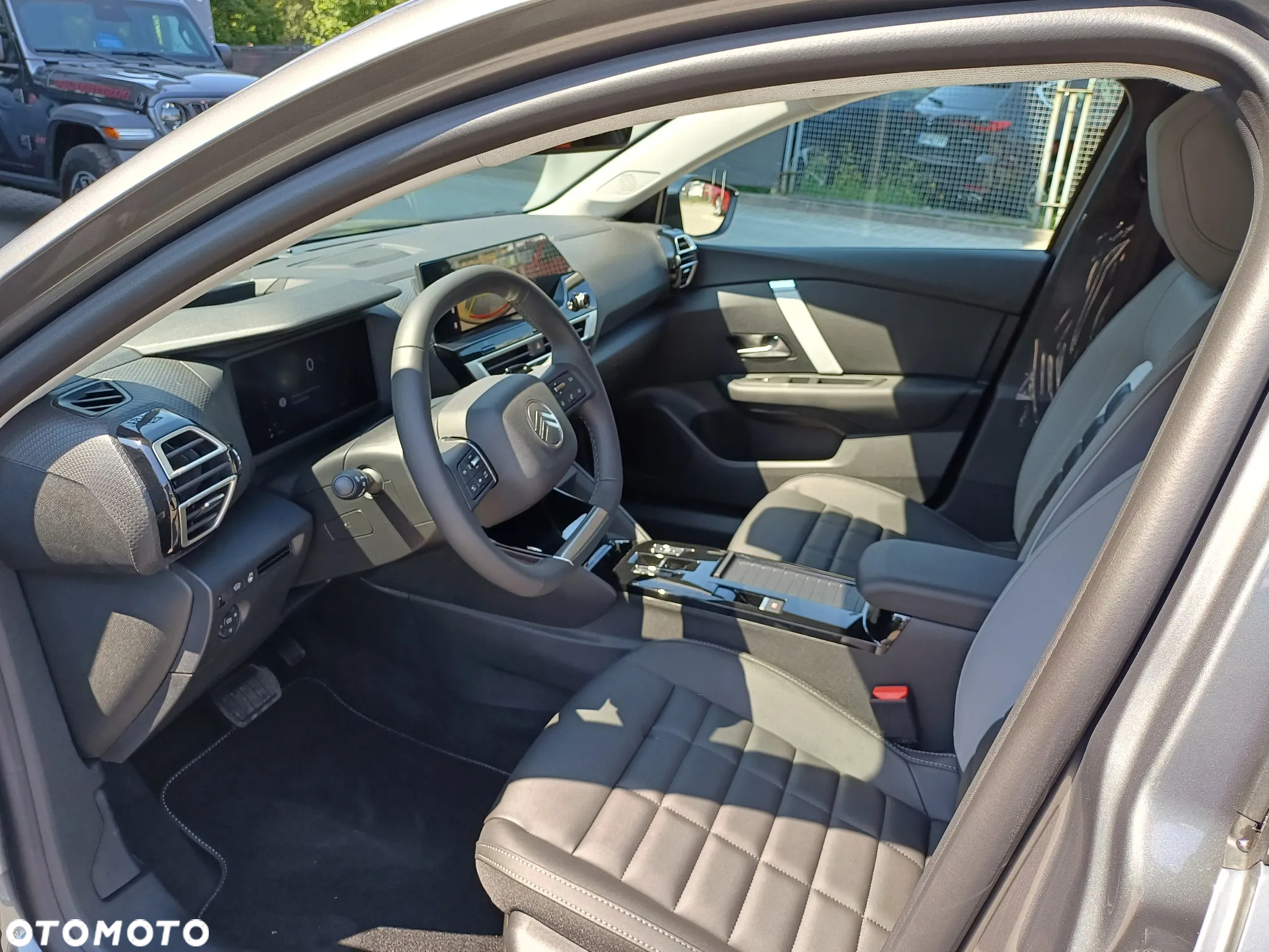 Citroën C4 1.2 PureTech Max S&S EAT8 - 12