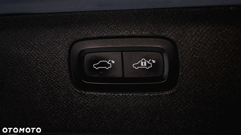 Volvo XC 90 B5 D AWD Core - 28