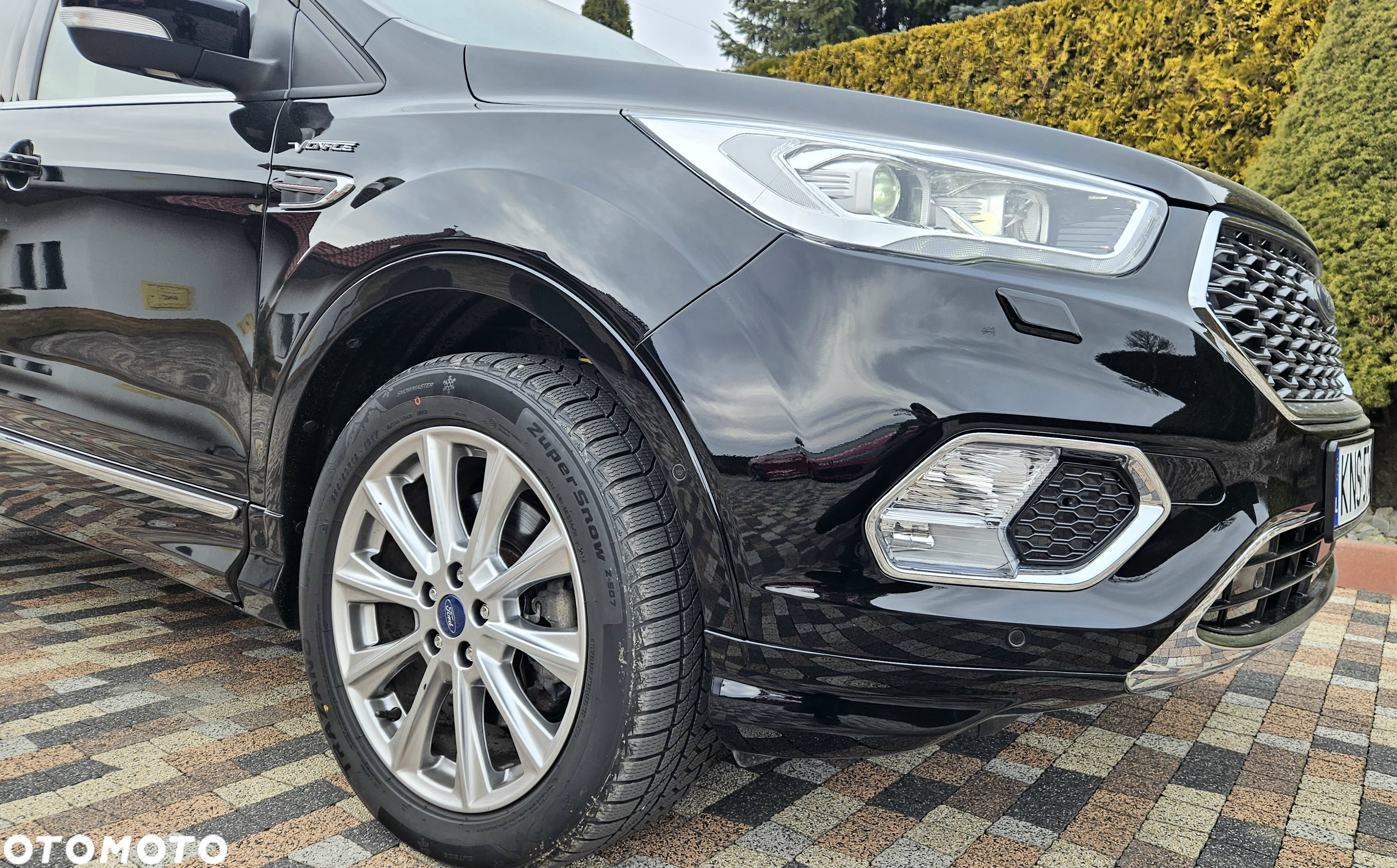 Ford Kuga 2.0 TDCi 4x4 Vignale - 29