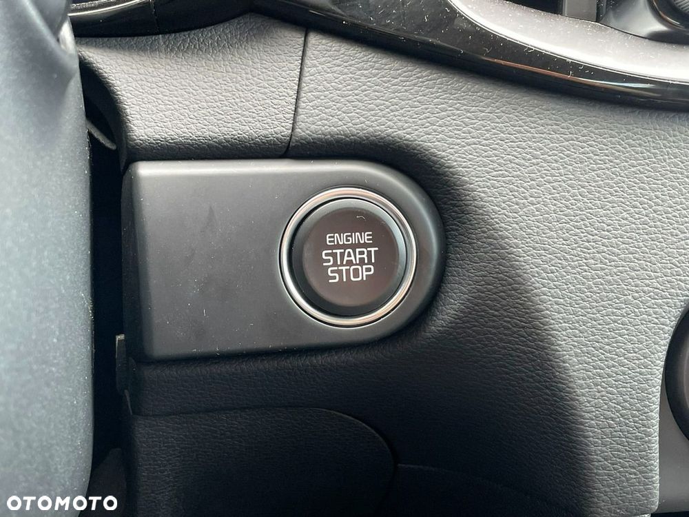 Kia XCeed 1.5 T-GDI Business Line DCT - 24
