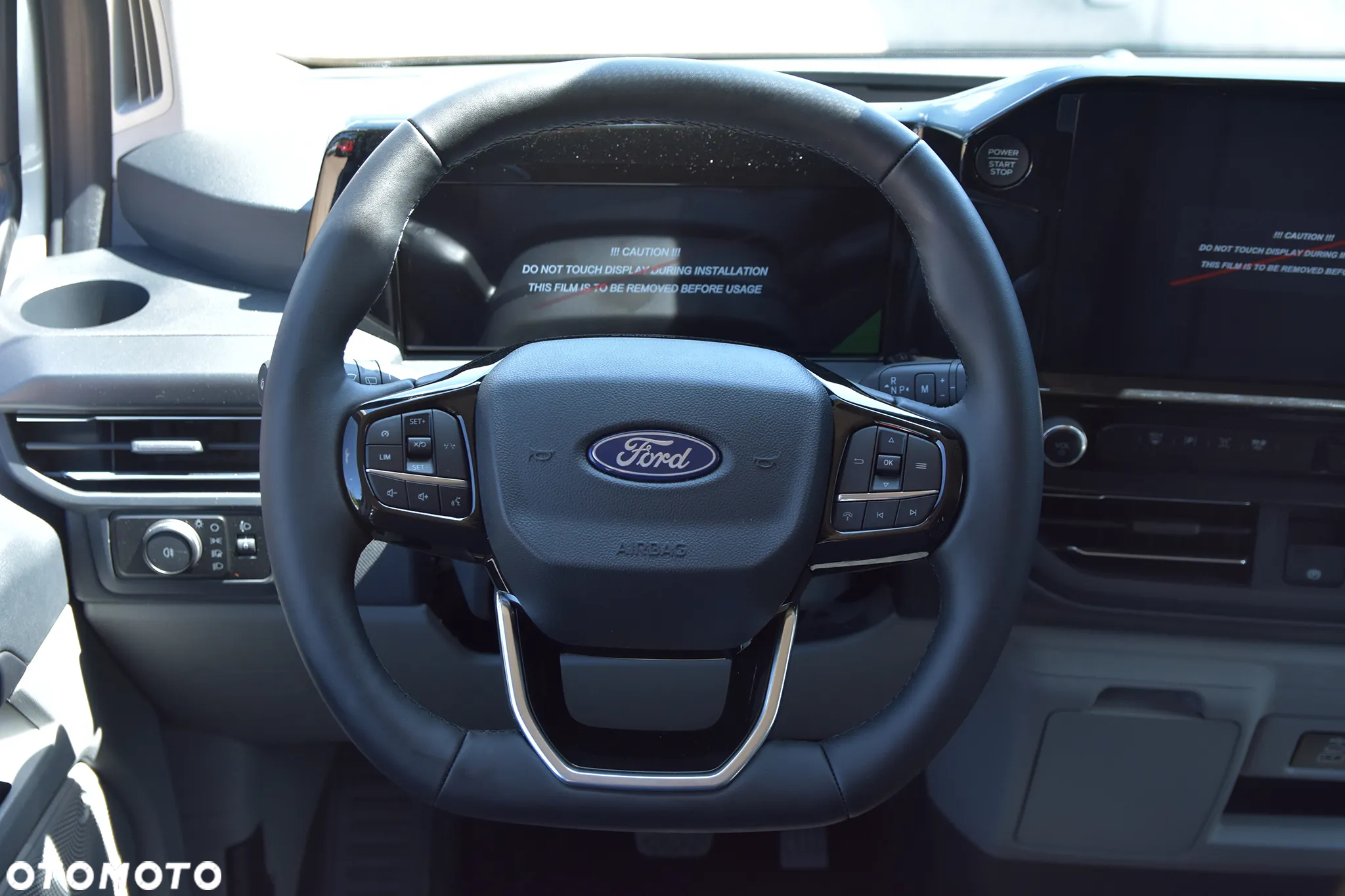Ford Tourneo Custom 2.0 EcoBlue 320 L2 Titanium - 13