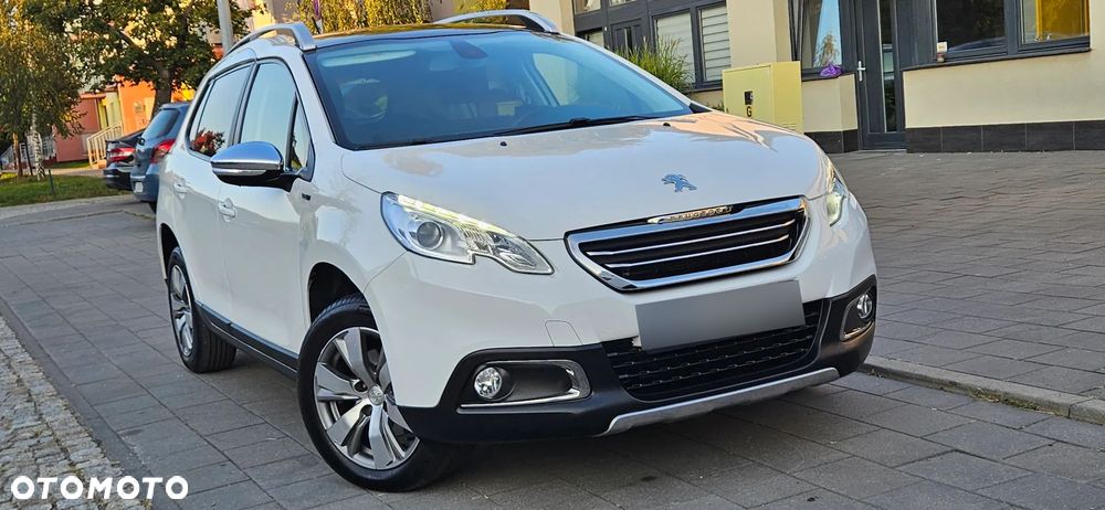 Peugeot 2008 1.2 Pure Tech Style S&S - 22