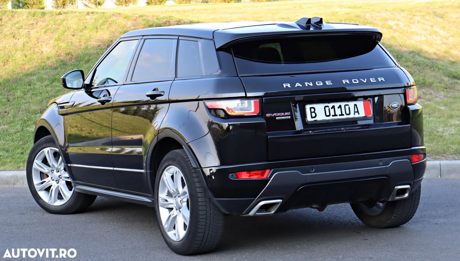 Land Rover Range Rover Evoque 2.0 D150 R-Dynamic HSE - 11