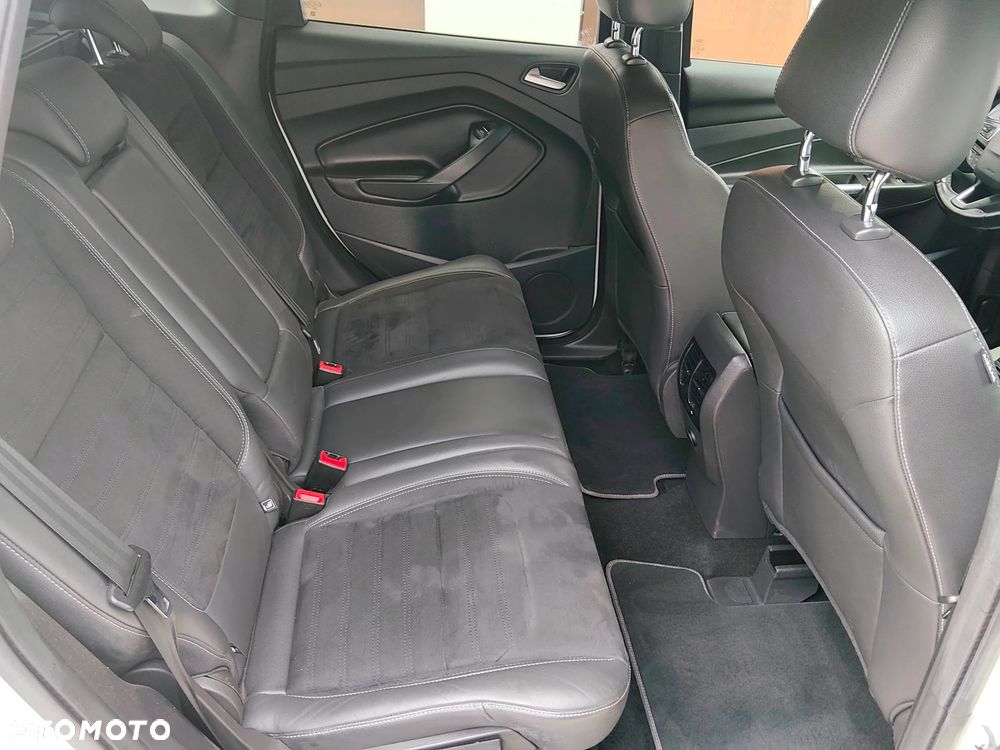 Ford Kuga 2.0 TDCi FWD ST-Line - 23