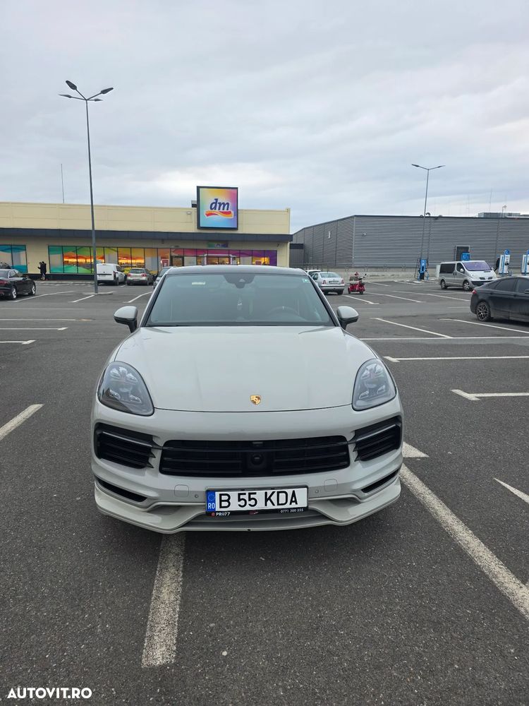 Porsche Cayenne Coupe - 2