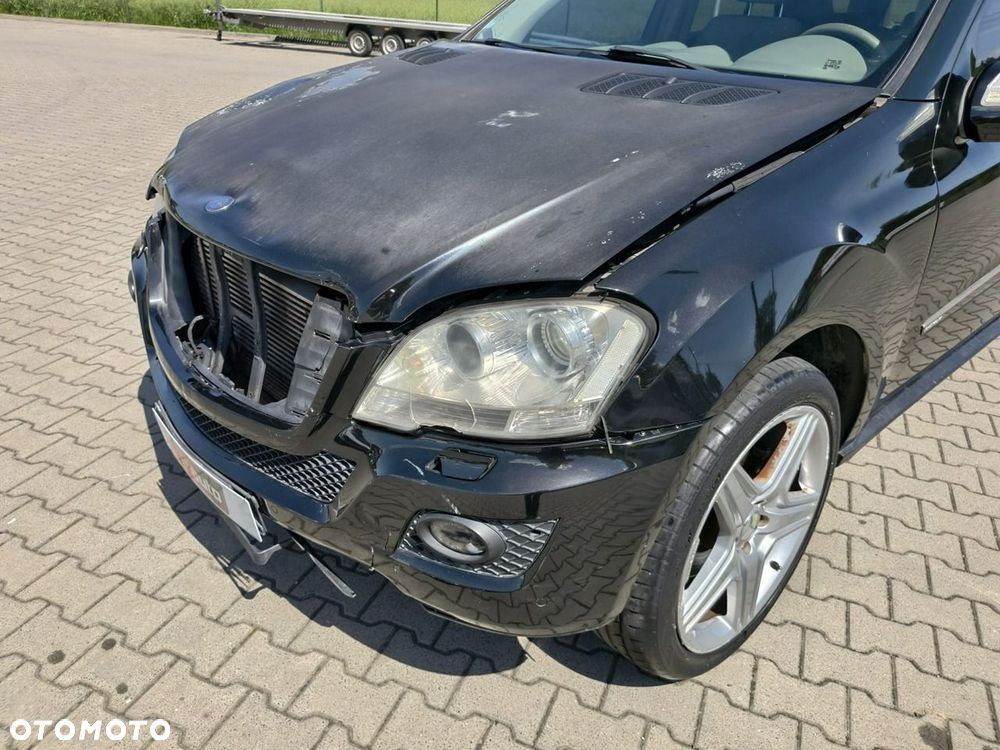 Mercedes-Benz ML - 27