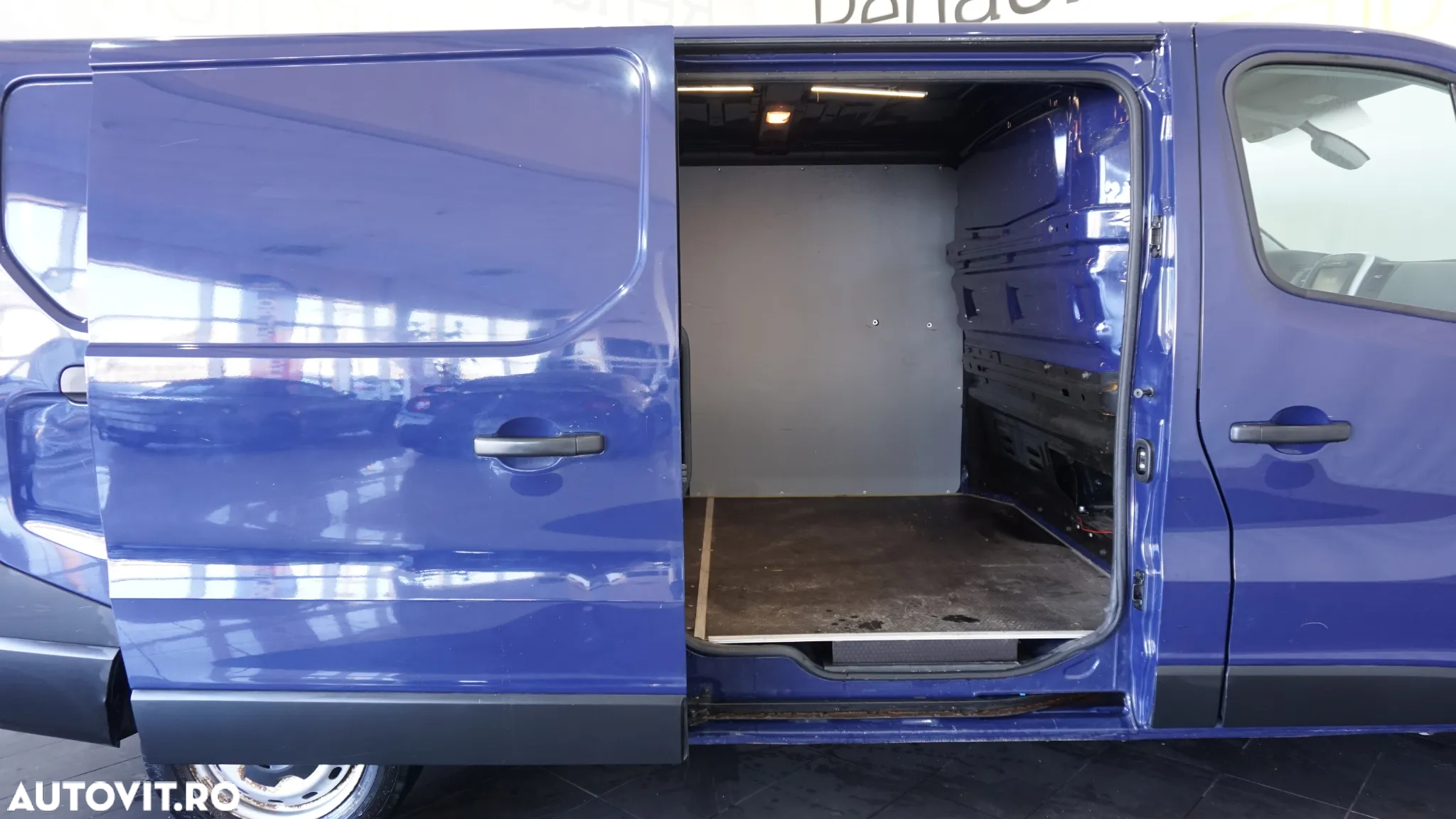 Renault Trafic - 24