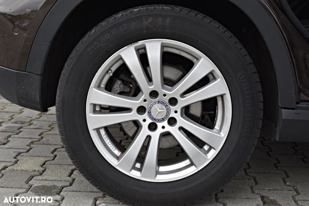 Mercedes-Benz GLA 220 d 7G-DCT - 33